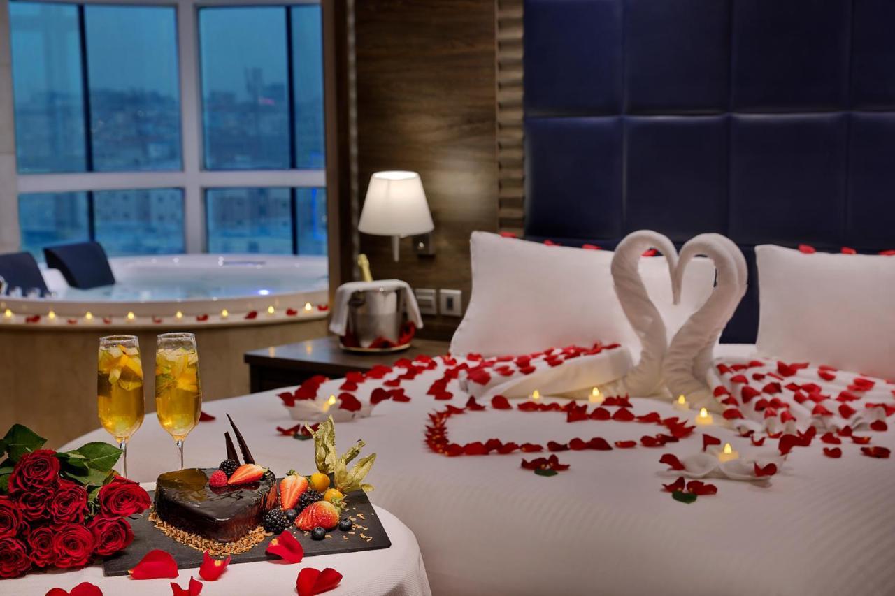 Готель Voco Al Khobar By Ihg Екстер'єр фото A honeymoon suite