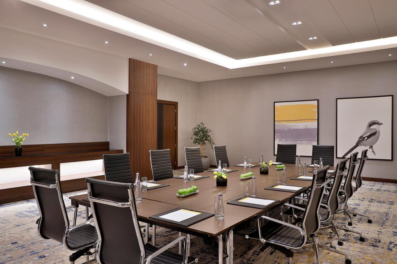 Готель Voco Al Khobar By Ihg Екстер'єр фото Meeting room